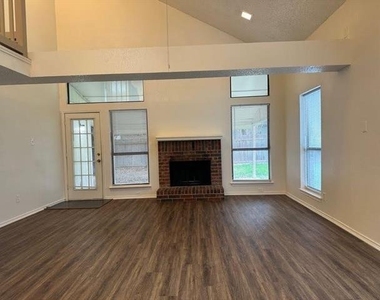 249 Stallion Drive - Photo Thumbnail 5