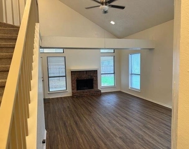 249 Stallion Drive - Photo Thumbnail 3