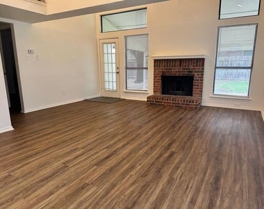 249 Stallion Drive - Photo Thumbnail 6