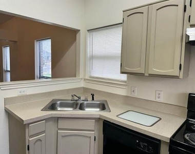 249 Stallion Drive - Photo Thumbnail 9
