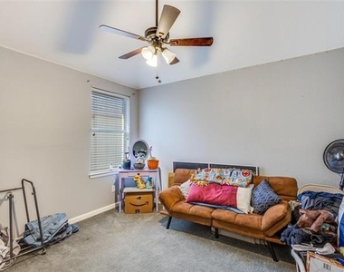 417 Niagara Falls Drive - Photo Thumbnail 18