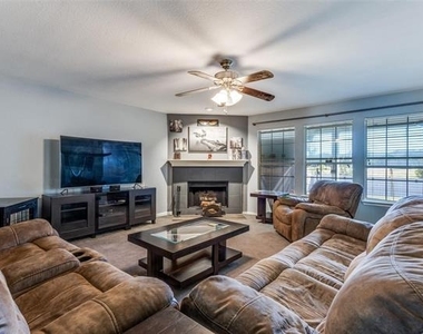 417 Niagara Falls Drive - Photo Thumbnail 5