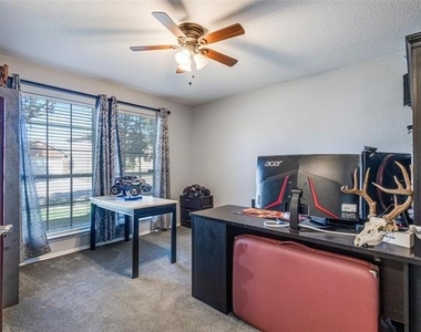417 Niagara Falls Drive - Photo Thumbnail 11