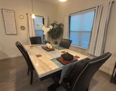 4953 Ben Casey Court - Photo Thumbnail 5