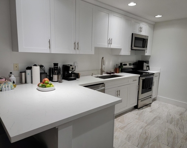 12574 Westhampton Circle - Photo Thumbnail 2