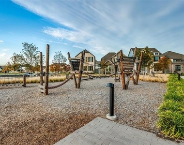 5411 Grand Avenue - Photo Thumbnail 32