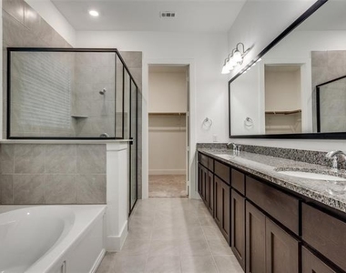 5411 Grand Avenue - Photo Thumbnail 15