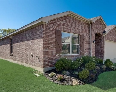1540 Acmite Avenue - Photo Thumbnail 1