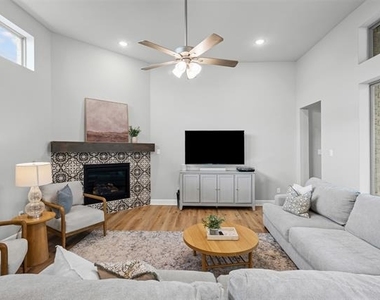 14428 Balmoral Place - Photo Thumbnail 11
