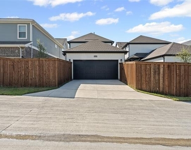 14428 Balmoral Place - Photo Thumbnail 28