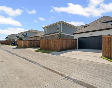 14428 Balmoral Place - Photo Thumbnail 27
