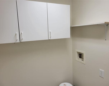 2913 Rush Creek Road - Photo Thumbnail 22