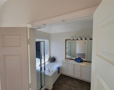 2913 Rush Creek Road - Photo Thumbnail 5