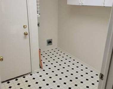 2913 Rush Creek Road - Photo Thumbnail 21