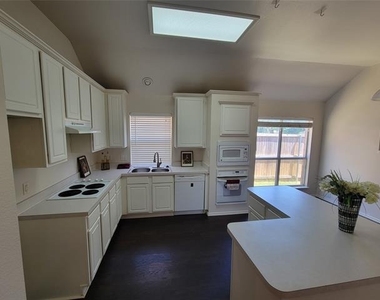 2913 Rush Creek Road - Photo Thumbnail 2