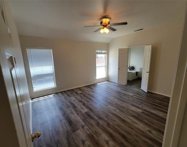 2913 Rush Creek Road - Photo Thumbnail 4