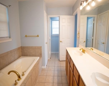 307 Coral Reef Street - Photo Thumbnail 14