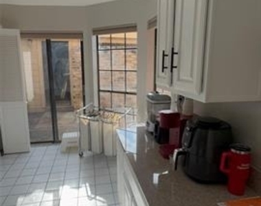4254 Cuesta Drive - Photo Thumbnail 12