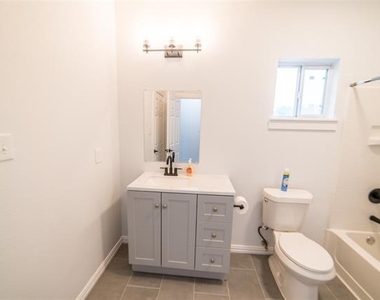 956 Lloyds Road - Photo Thumbnail 11