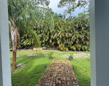 15831 N 44th St Street N - Photo Thumbnail 18