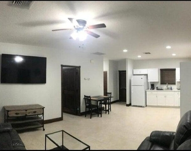 15831 N 44th St Street N - Photo Thumbnail 9