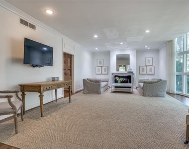 4309 University Boulevard - Photo Thumbnail 4