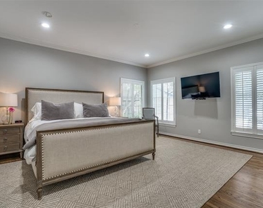 4309 University Boulevard - Photo Thumbnail 24