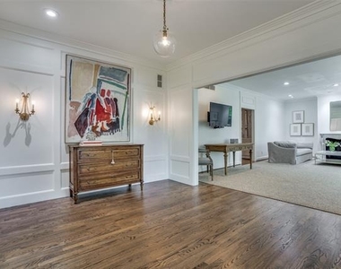 4309 University Boulevard - Photo Thumbnail 3