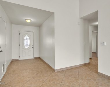 8834 W Purdue Avenue - Photo Thumbnail 5