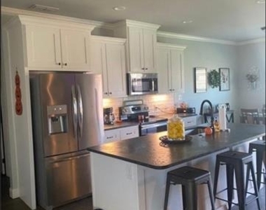 326 Bella Way - Photo Thumbnail 2