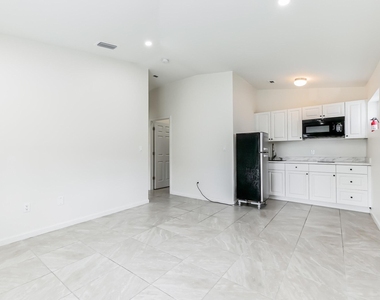 13961 Sw 156th Terrace - Photo Thumbnail 10