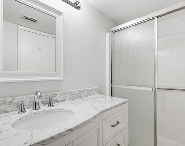 7245 Golf Colony Court - Photo Thumbnail 14