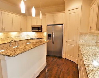 6516 Del Norte Lane - Photo Thumbnail 6