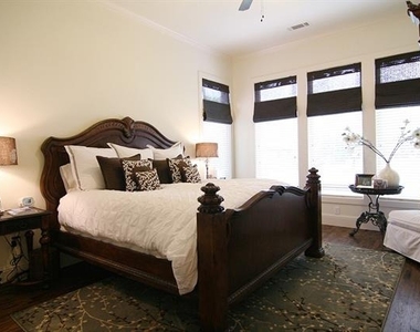 6516 Del Norte Lane - Photo Thumbnail 9