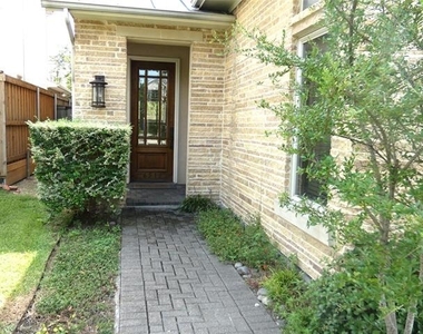 6516 Del Norte Lane - Photo Thumbnail 1