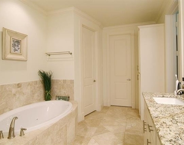 6516 Del Norte Lane - Photo Thumbnail 13