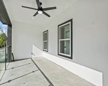 3424 Ladd Street - Photo Thumbnail 9