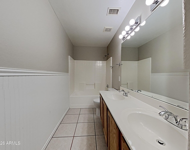 7246 E Naranja Avenue - Photo Thumbnail 11
