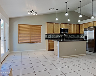 7246 E Naranja Avenue - Photo Thumbnail 4