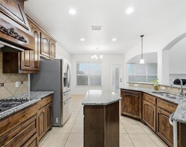 3600 Bright Star Way - Photo Thumbnail 8