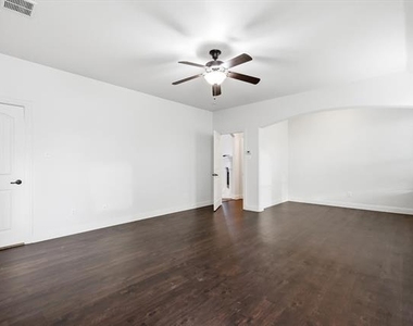 3600 Bright Star Way - Photo Thumbnail 11