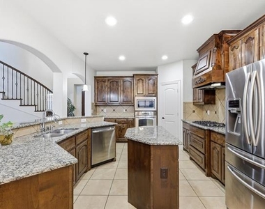3600 Bright Star Way - Photo Thumbnail 9