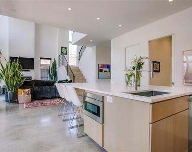 2215 Madera Street - Photo Thumbnail 11