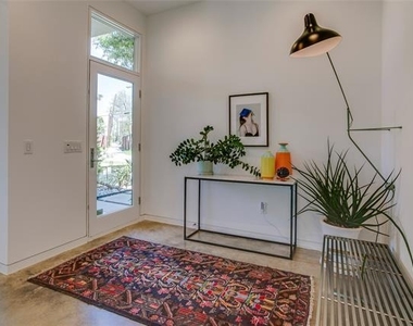 2215 Madera Street - Photo Thumbnail 2