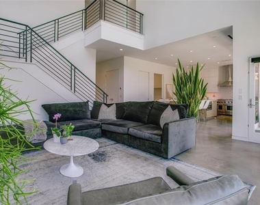 2215 Madera Street - Photo Thumbnail 6