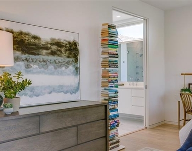 2215 Madera Street - Photo Thumbnail 21