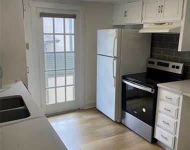 202 S Willomet Avenue - Photo Thumbnail 9