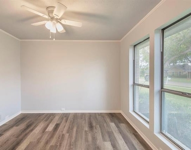 3508 Brees Street - Photo Thumbnail 7