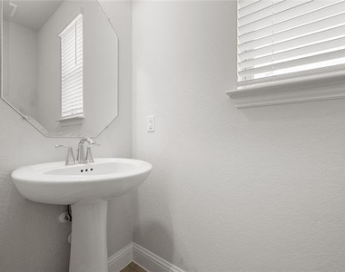 1716 Elise Lane - Photo Thumbnail 23