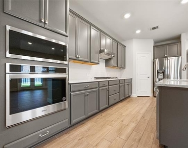 1716 Elise Lane - Photo Thumbnail 18